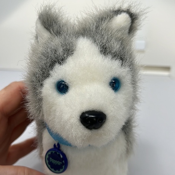 American Girl Dog Pet Pepper Siberian Husky Plush 7” Puppy Blue Eyes Plush - Picture 3 of 10